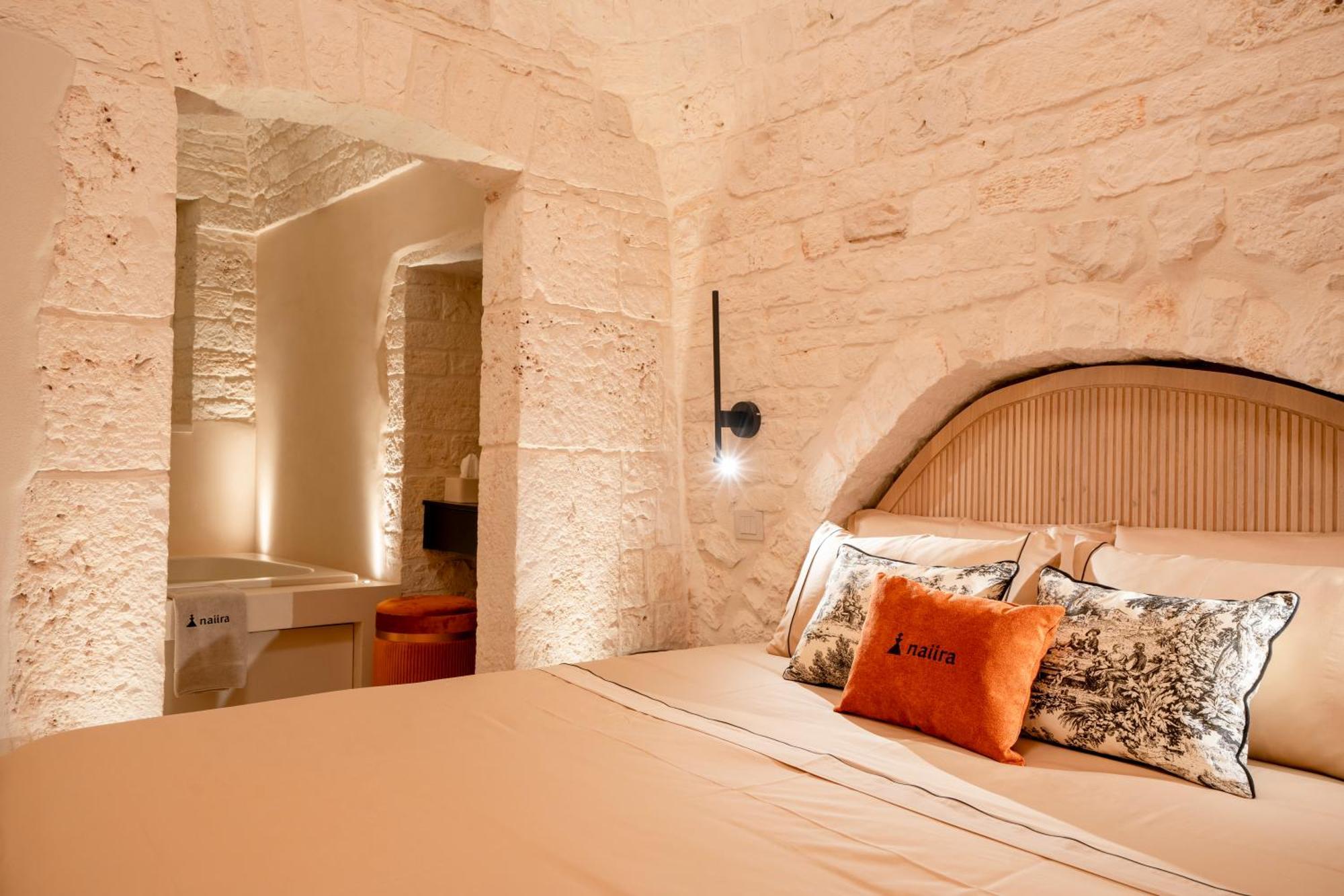 Apartamento Naiira Luxury Trullo - Jacuzzi And Patio Alberobello Exterior foto