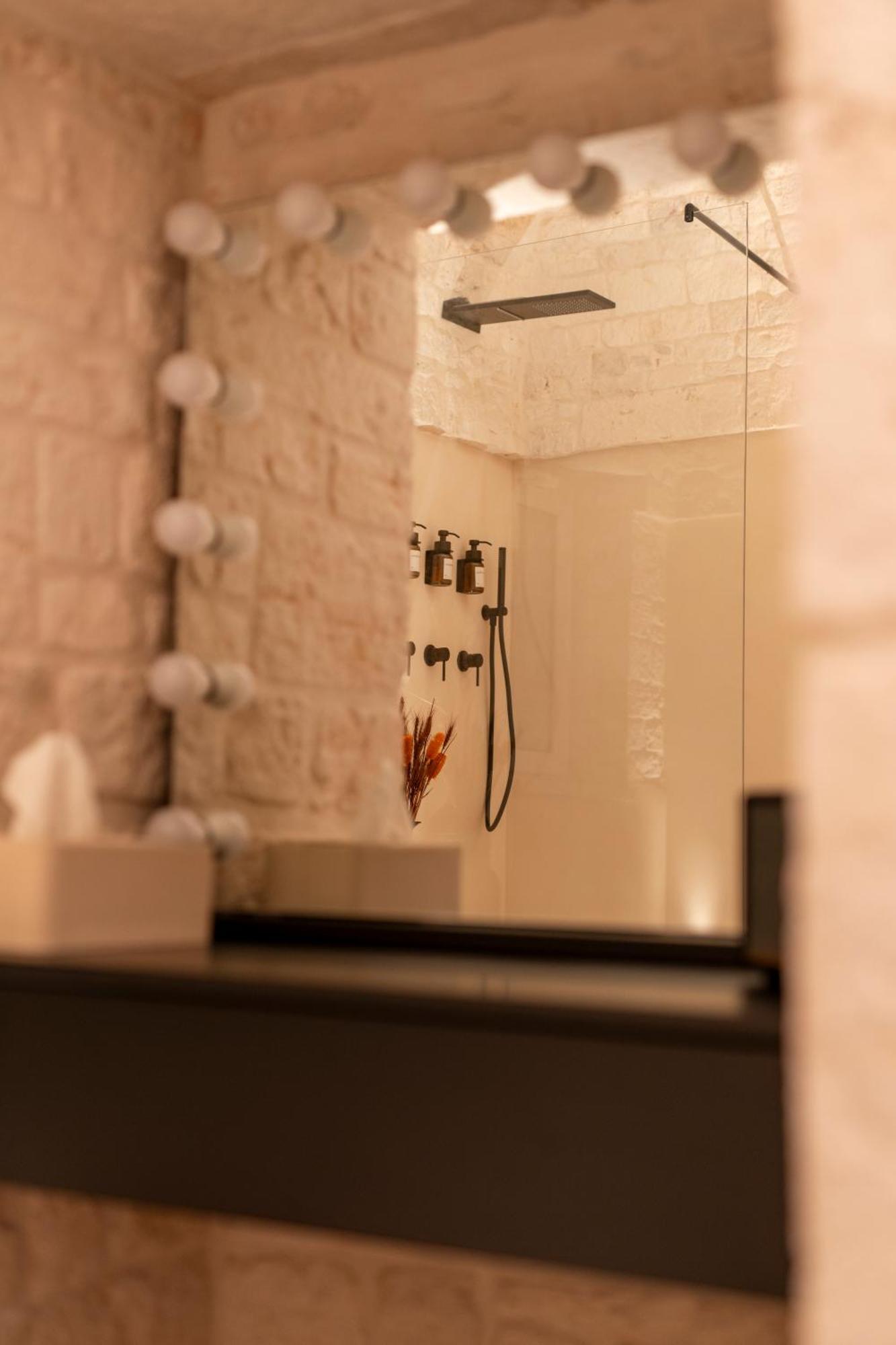 Apartamento Naiira Luxury Trullo - Jacuzzi And Patio Alberobello Exterior foto