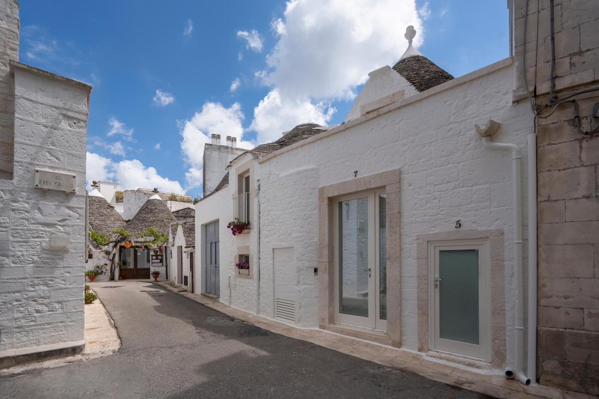 Apartamento Naiira Luxury Trullo - Jacuzzi And Patio Alberobello Exterior foto
